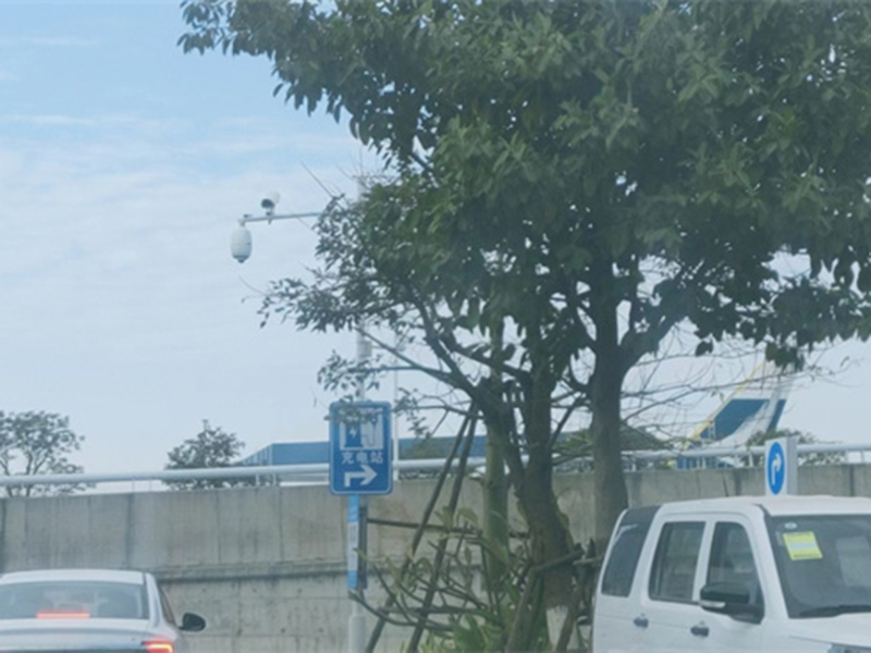 厦门机场T4停车场充电站