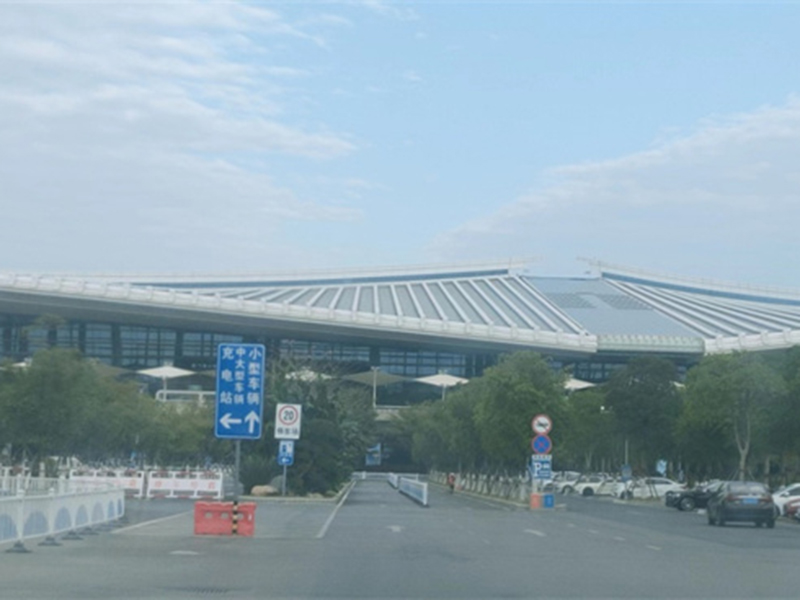 厦门机场T4停车场充电站