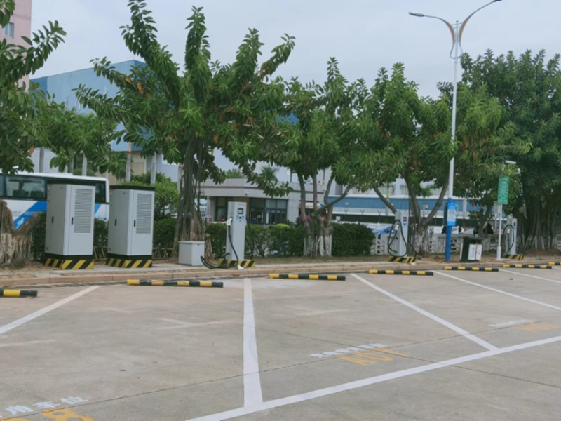 厦门机场T3东停车场充电站